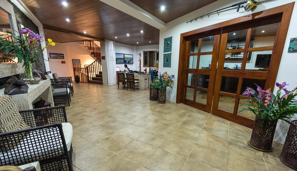 Iguana Crossing Boutique Hotel Puerto Villamil Dış mekan fotoğraf