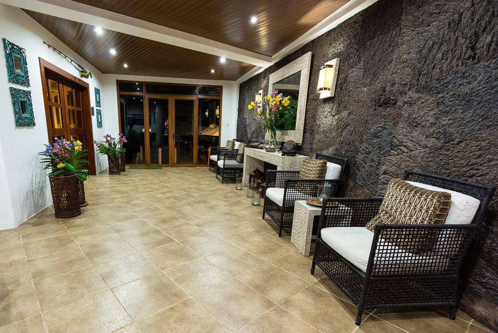 Iguana Crossing Boutique Hotel Puerto Villamil Dış mekan fotoğraf