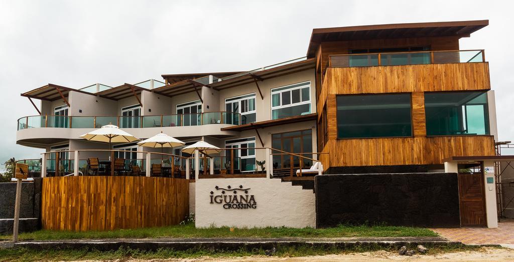 Iguana Crossing Boutique Hotel Puerto Villamil Dış mekan fotoğraf