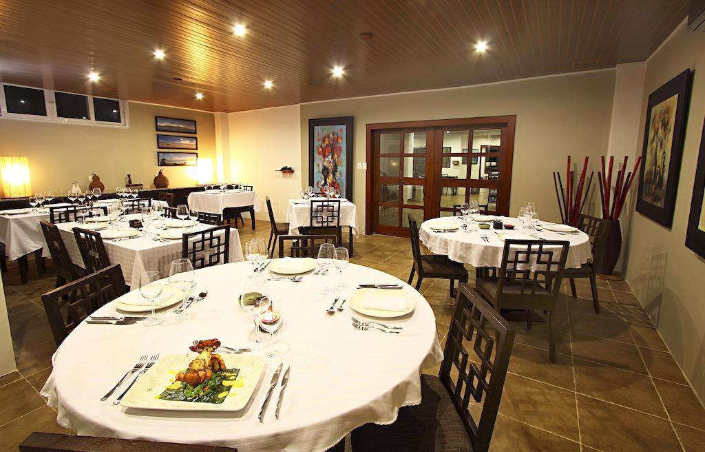 Iguana Crossing Boutique Hotel Puerto Villamil Dış mekan fotoğraf