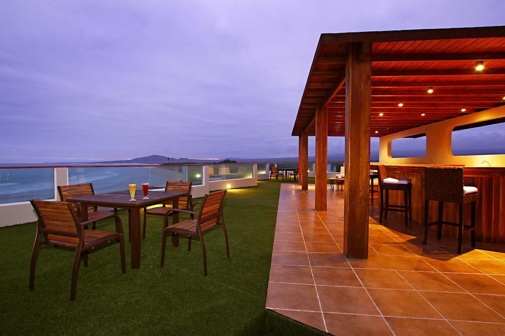 Iguana Crossing Boutique Hotel Puerto Villamil Dış mekan fotoğraf