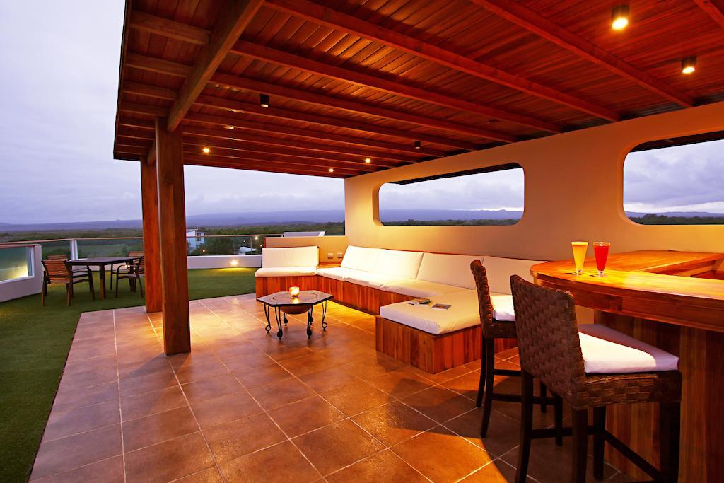 Iguana Crossing Boutique Hotel Puerto Villamil Dış mekan fotoğraf