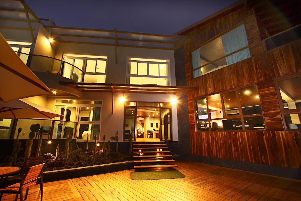 Iguana Crossing Boutique Hotel Puerto Villamil Oda fotoğraf