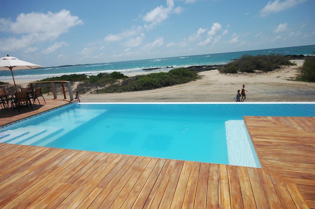 Iguana Crossing Boutique Hotel Puerto Villamil Oda fotoğraf