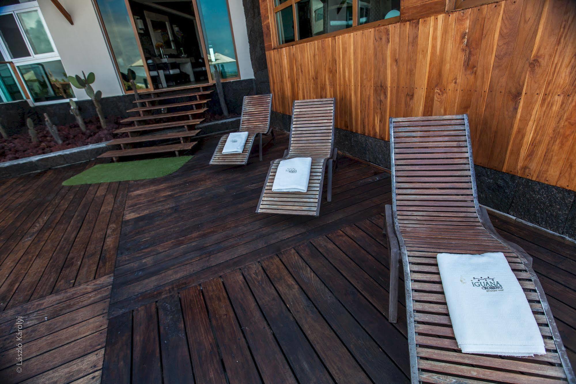 Iguana Crossing Boutique Hotel Puerto Villamil Dış mekan fotoğraf